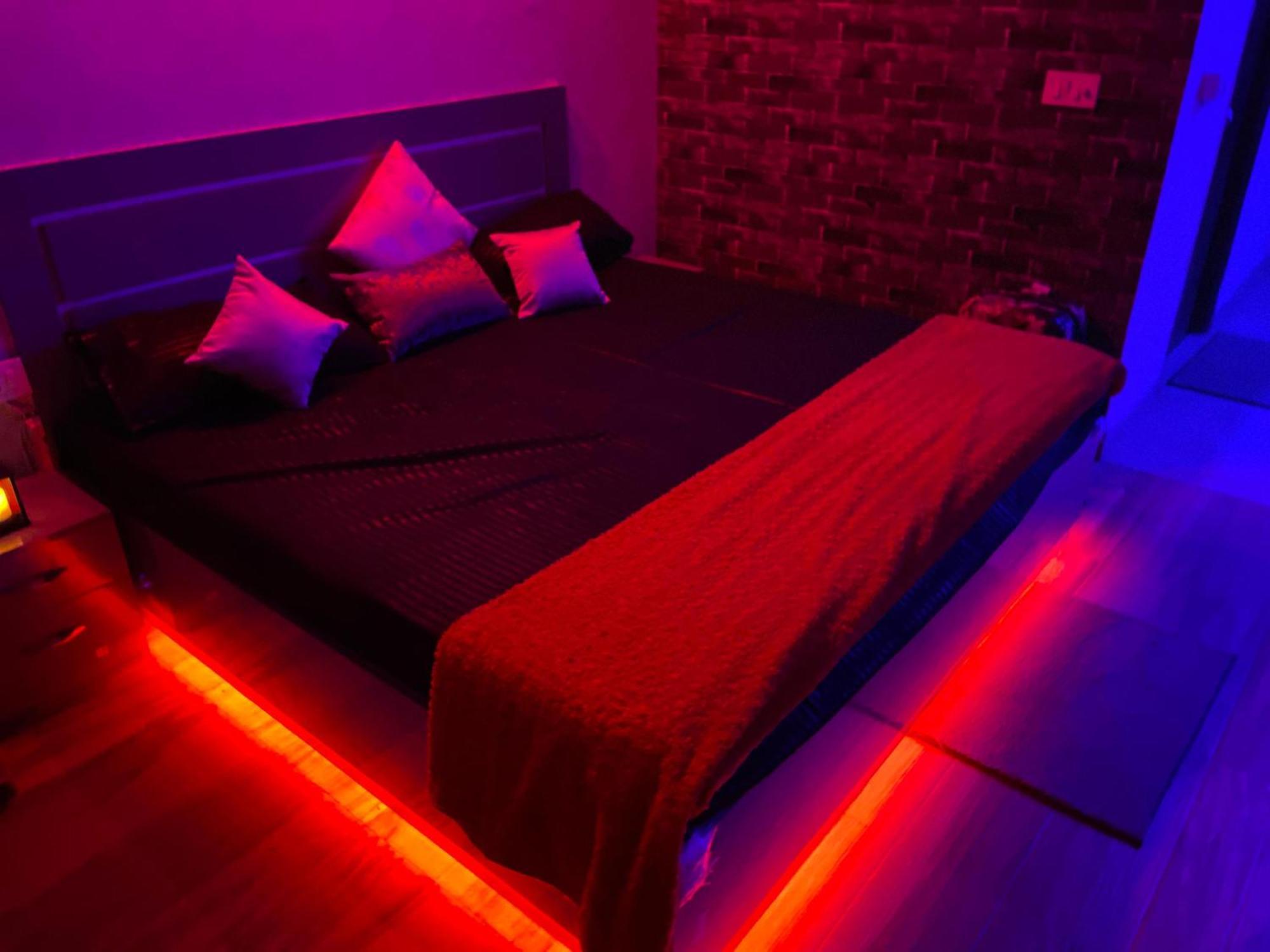 Kinky Dark Rooms Велика Нойда Екстер'єр фото